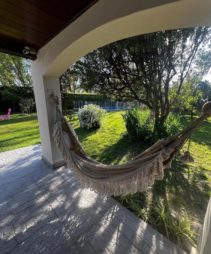 CASA VENTA UN DORMITORIO JARDIN PISCINA QUINCHO PARADA 14 FUNES 5