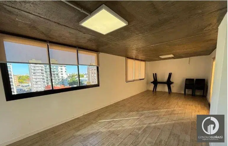 Monoambiente en Venta con Balcón 2