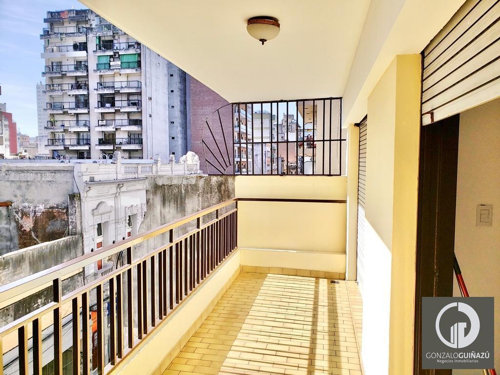 Departamento en Venta Dos Dormitorios y Comodín. Opción cochera