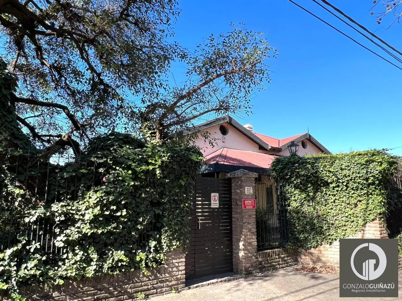 Casa en  venta fisherton 5 dormitorios 3