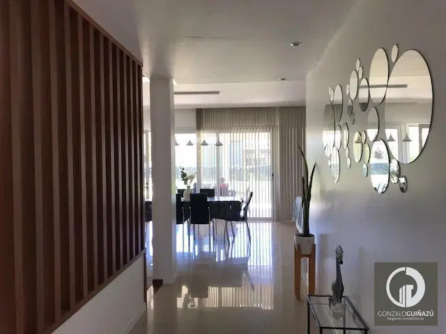 ALQUILER PERMANENTE AMUEBLADO - Casa 4 Dormitorios - Barrio Puerto Roldan - Pileta - 3