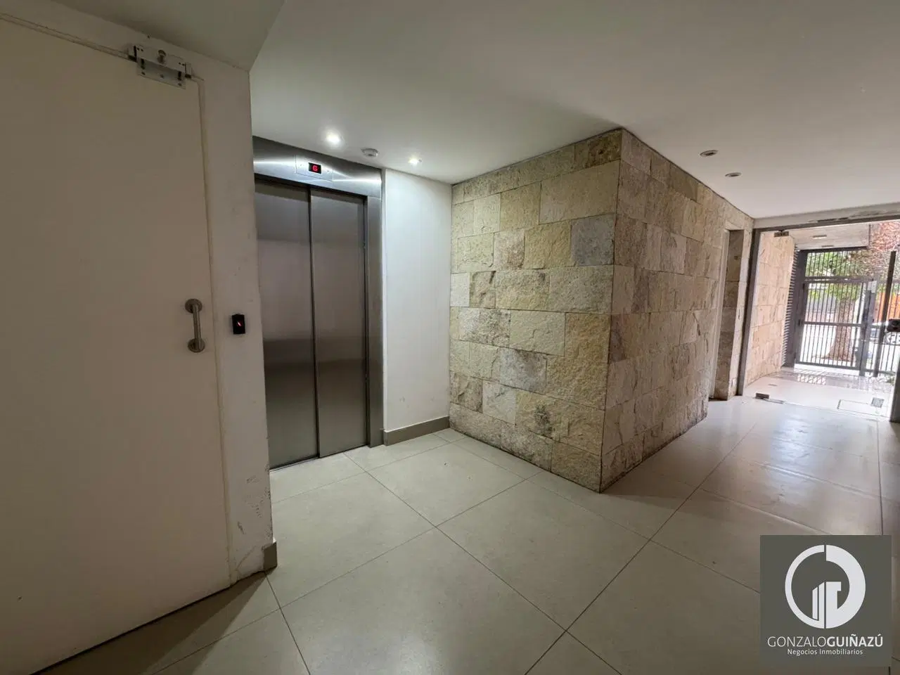 DEPARTAMENTO VENTA MONOAMBIENTE BALCON FRENTE CENTRO ROSARIO 4