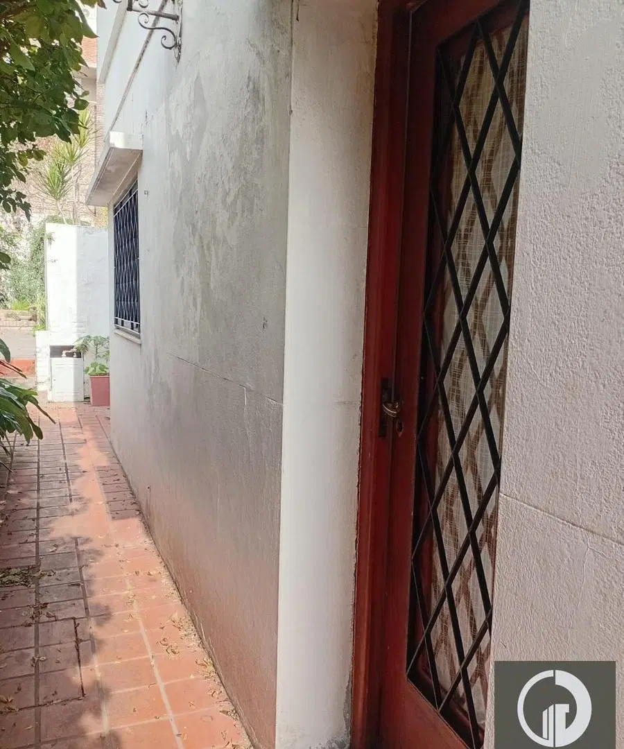 Casa de pasillo en Alquiler - Macrocentro 5
