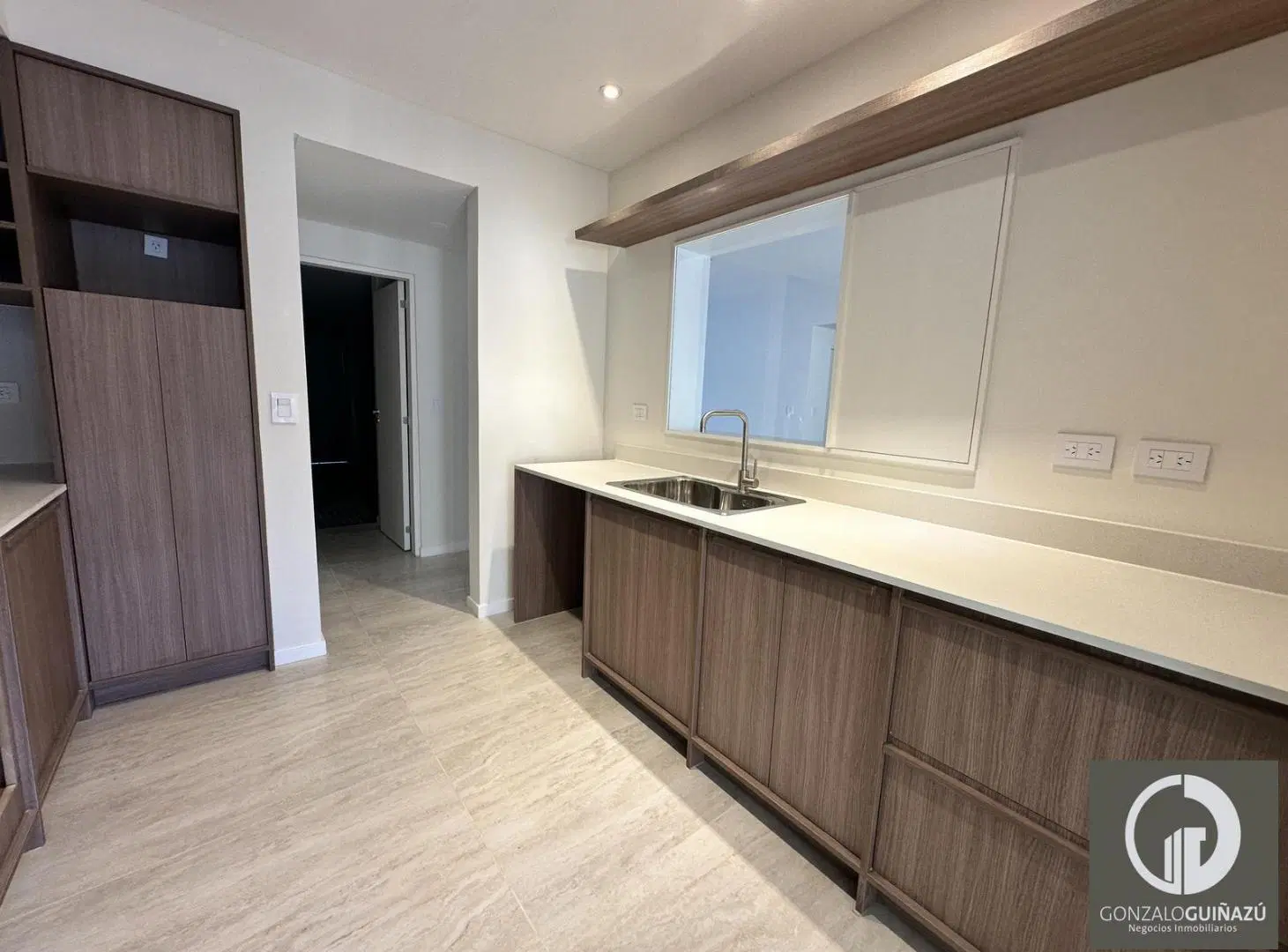 Casa en VENTA A ESTRENAR 3 DORMITORIOS CON COCHERA 5