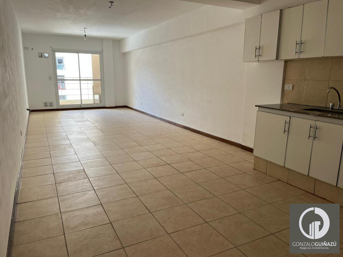 Foto de DEPARTAMENTO VENTA MONOAMBIENTE CONTRAFRENTE CON BALCON MICROCENTRO, imagen 4