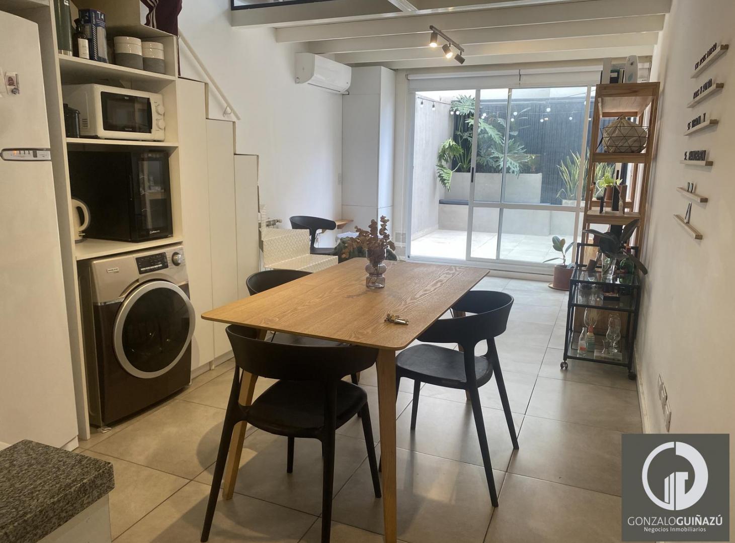 Foto de Dúplex con Patio y Cochera. 1 dormitorio en Venta Barrio Martin, imagen 1