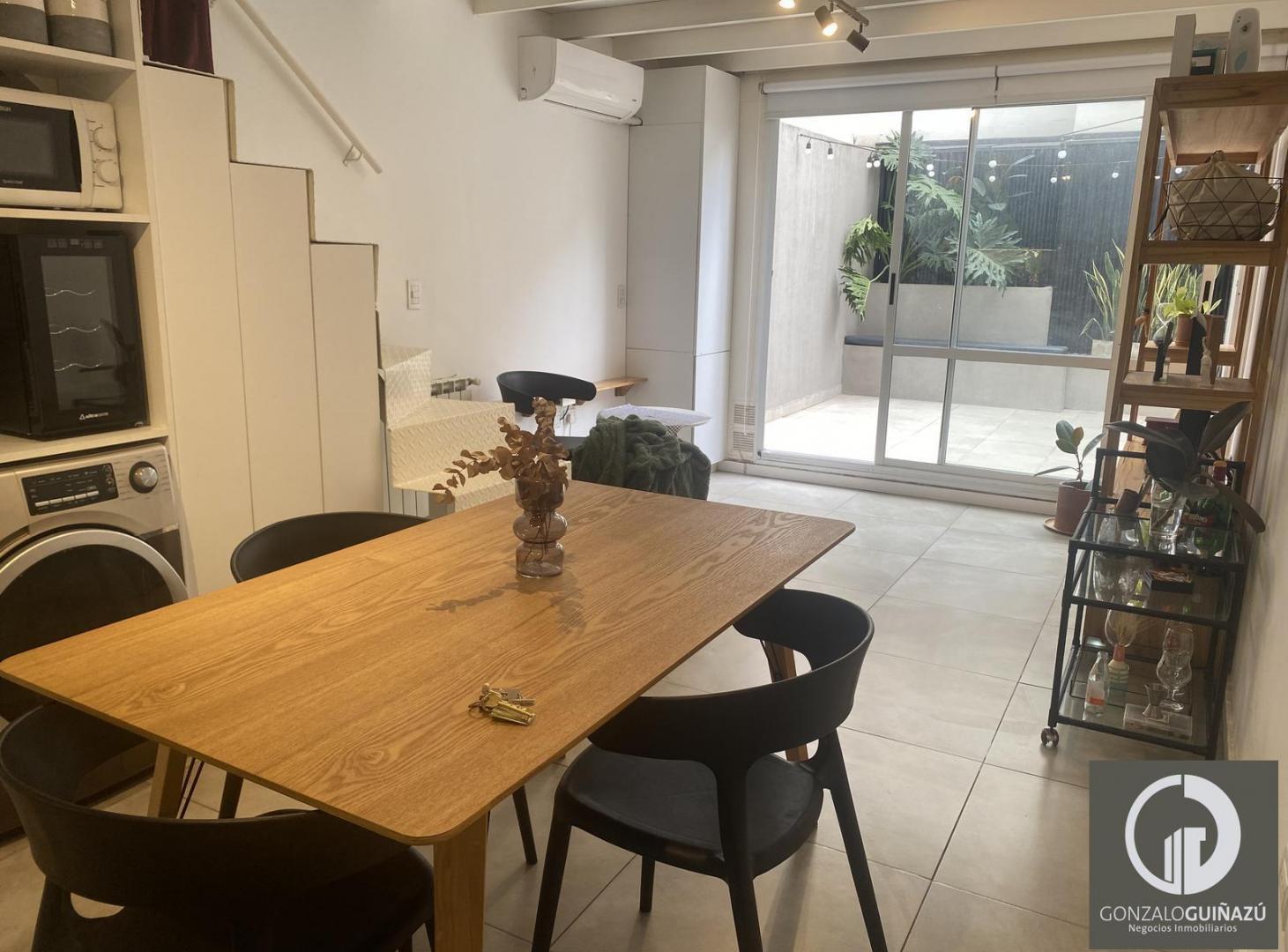 Foto de Dúplex con Patio y Cochera. 1 dormitorio en Venta Barrio Martin, imagen 4