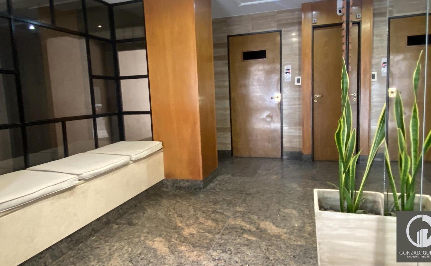 Foto de Departamento Dos Dormitorios Balcón centro, imagen 4