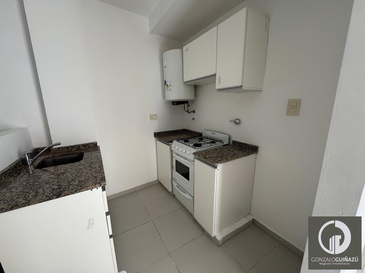 Foto de DEPARTAMENTO ALQUILER UN DORMITORIO BALCON AL FRENTE CENTRO ROSARIO, imagen 3