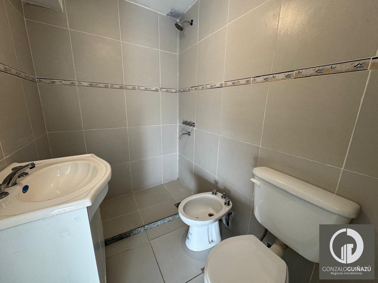 Foto de DEPARTAMENTO ALQUILER UN DORMITORIO BALCON AL FRENTE CENTRO ROSARIO, imagen 4