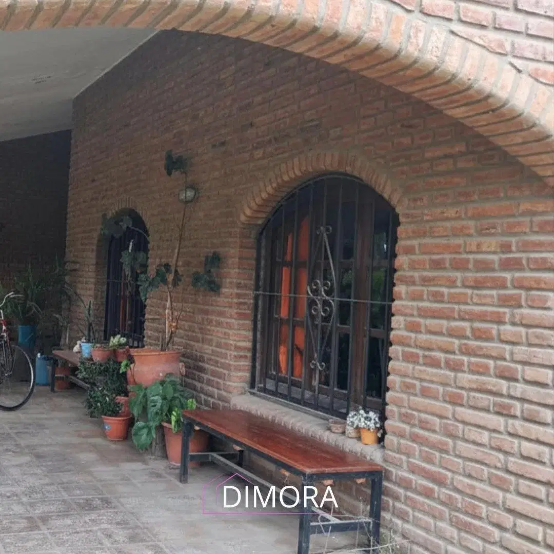 OPORTUNIDAD DE INVERSIÓN: CASA + 2 TERRENOS EN VENTA EN VILLA TOTORAL: 1204 M2 TOTAL, 3 DORM Y ¡MAS! 4