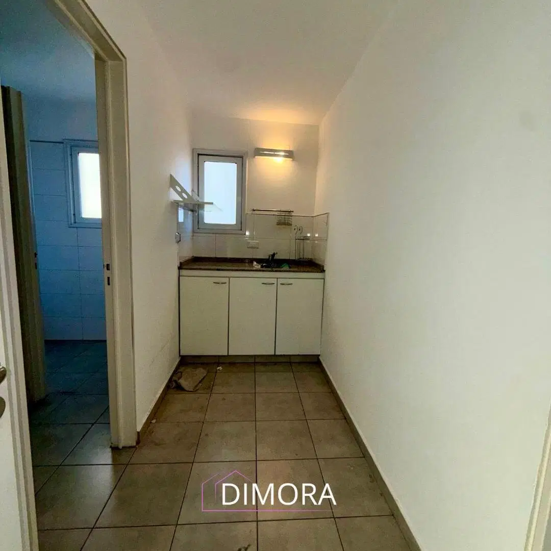 OFICINA EN VENTA - CENTRO DE CÓRDOBA: Excelente ubicación, con 126 m², 2 baños, subdivisiones y más! 5
