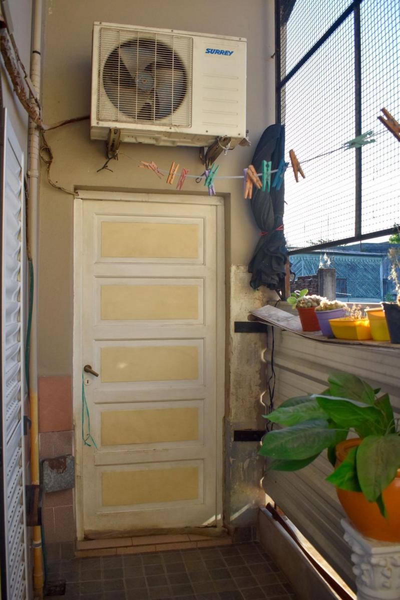 Casa 6 Ambientes en Block en Venta La Boca 3