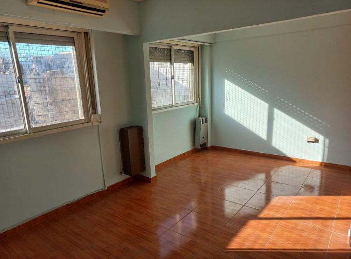 Departamento 3 ambientes venta Liniers Luminoso 3