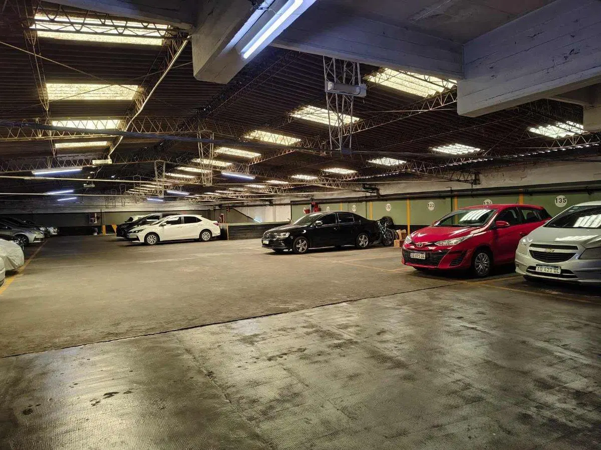 Cochera AMPLIA Cubierta Almagro 2do PISO VENTA 2