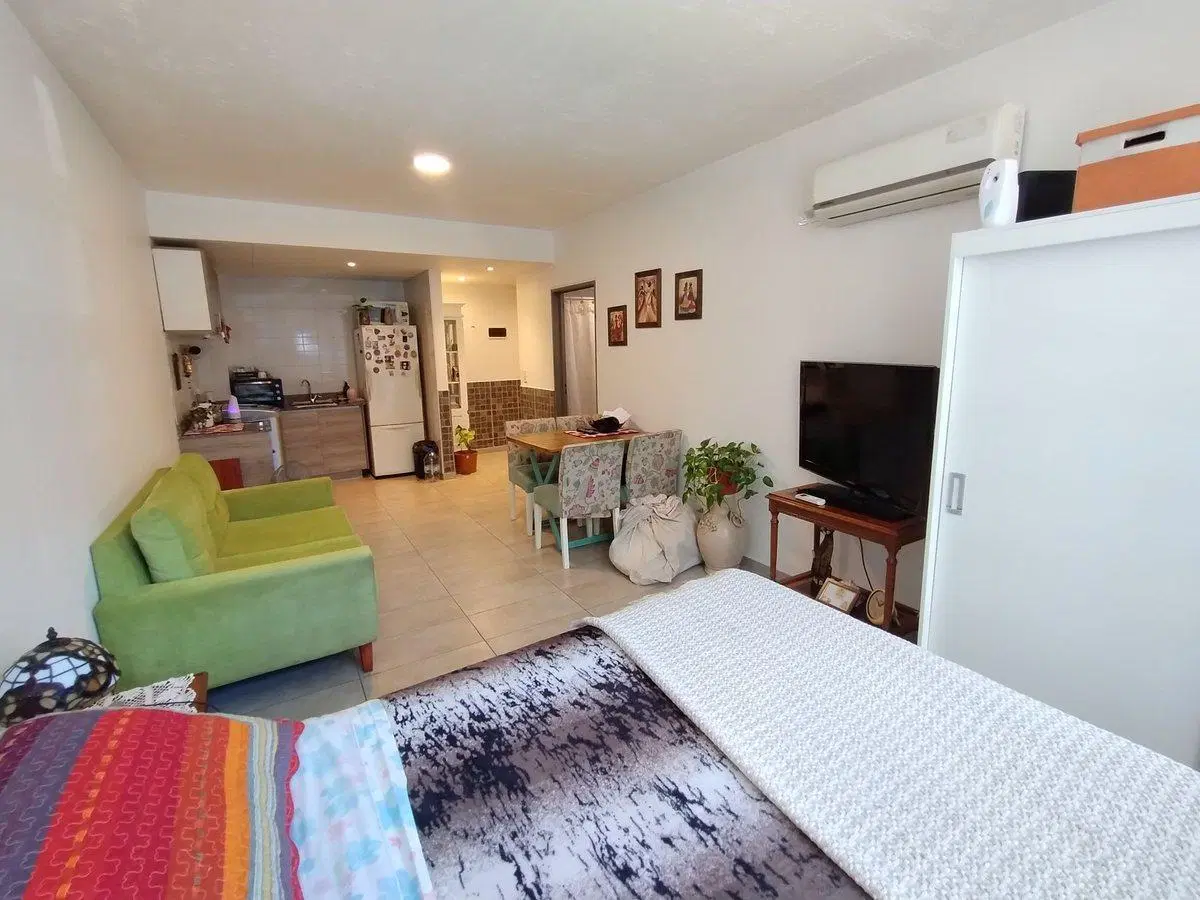 DEPARTAMENTO EN VENTA MONOAMBIENTE EN MONTE CASTRO 3