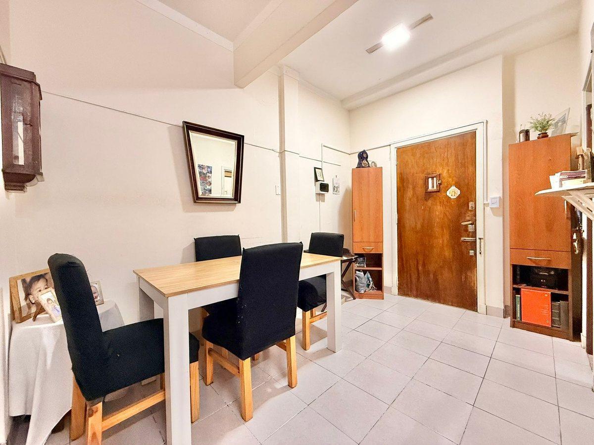 VENTA DPTO. 2 AMB CON PATIO FLORES GRAN UBICACIÓN