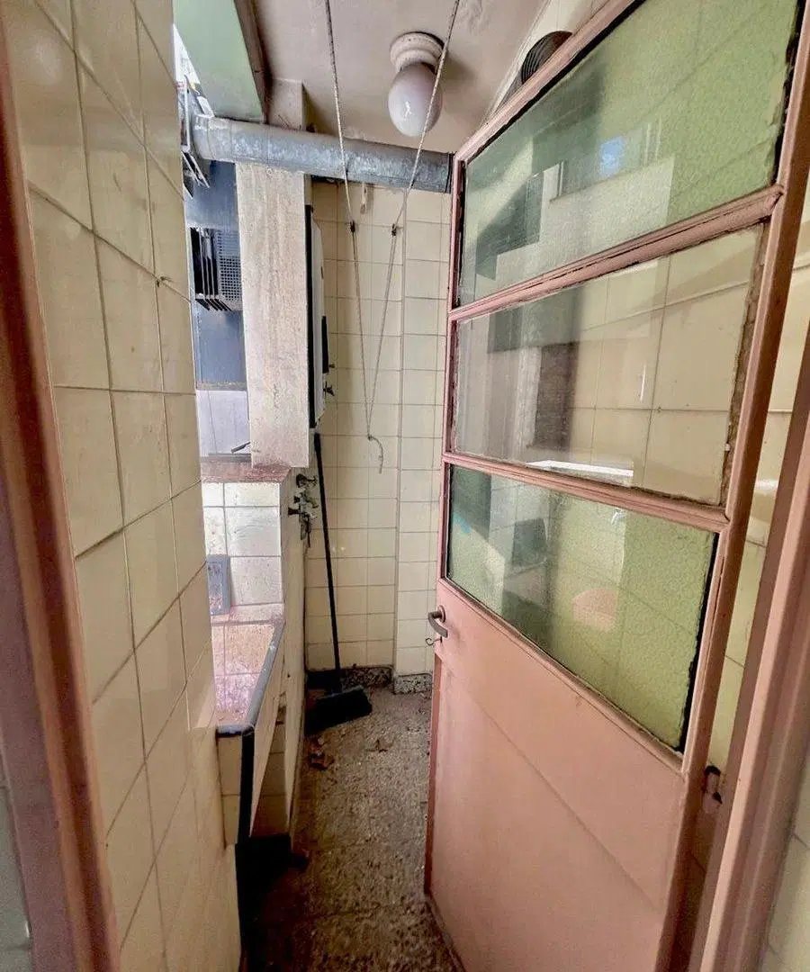 VENTA Dpto 3 amb - a reciclar - balcón - Almagro 2
