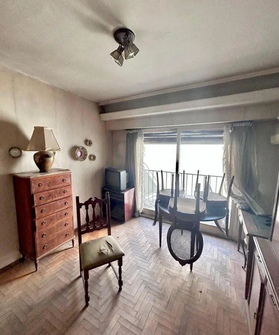VENTA Dpto 3 amb - a reciclar - balcón - Almagro 3
