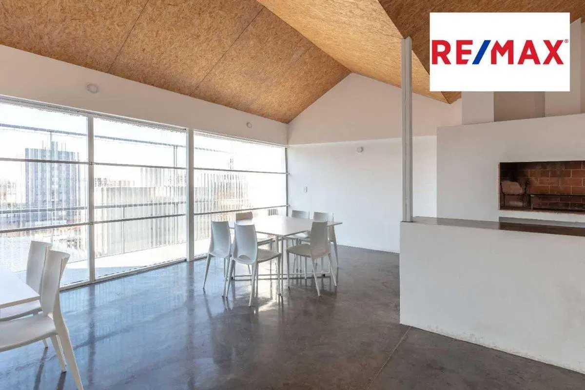 Departamento con cochera en venta en Saenz Peña 2