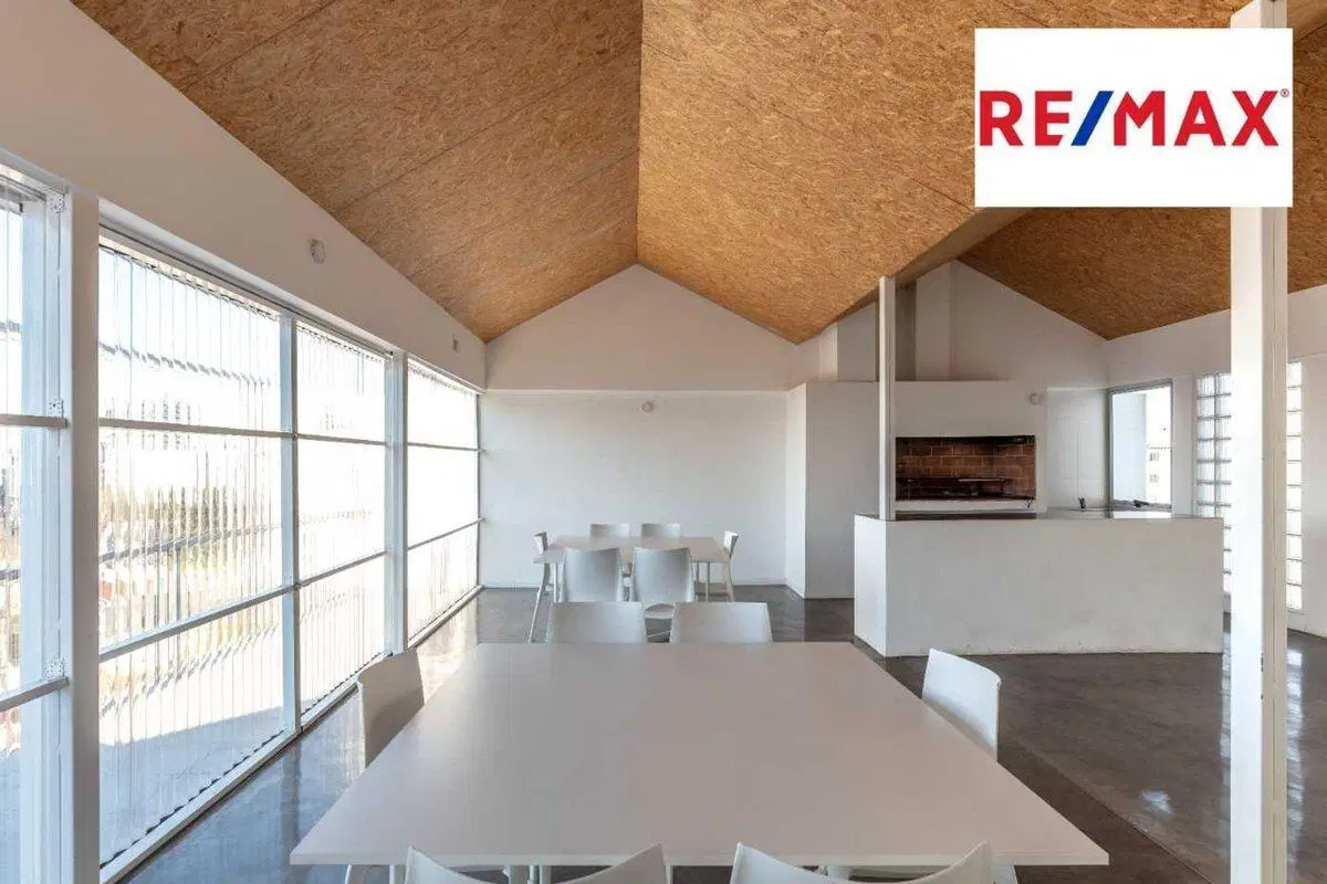 Departamento con cochera en venta en Saenz Peña 5