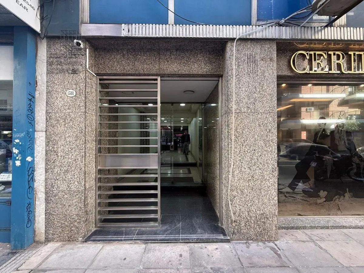 ALQUILER OFICINA 40M2 EN RETIRO 4