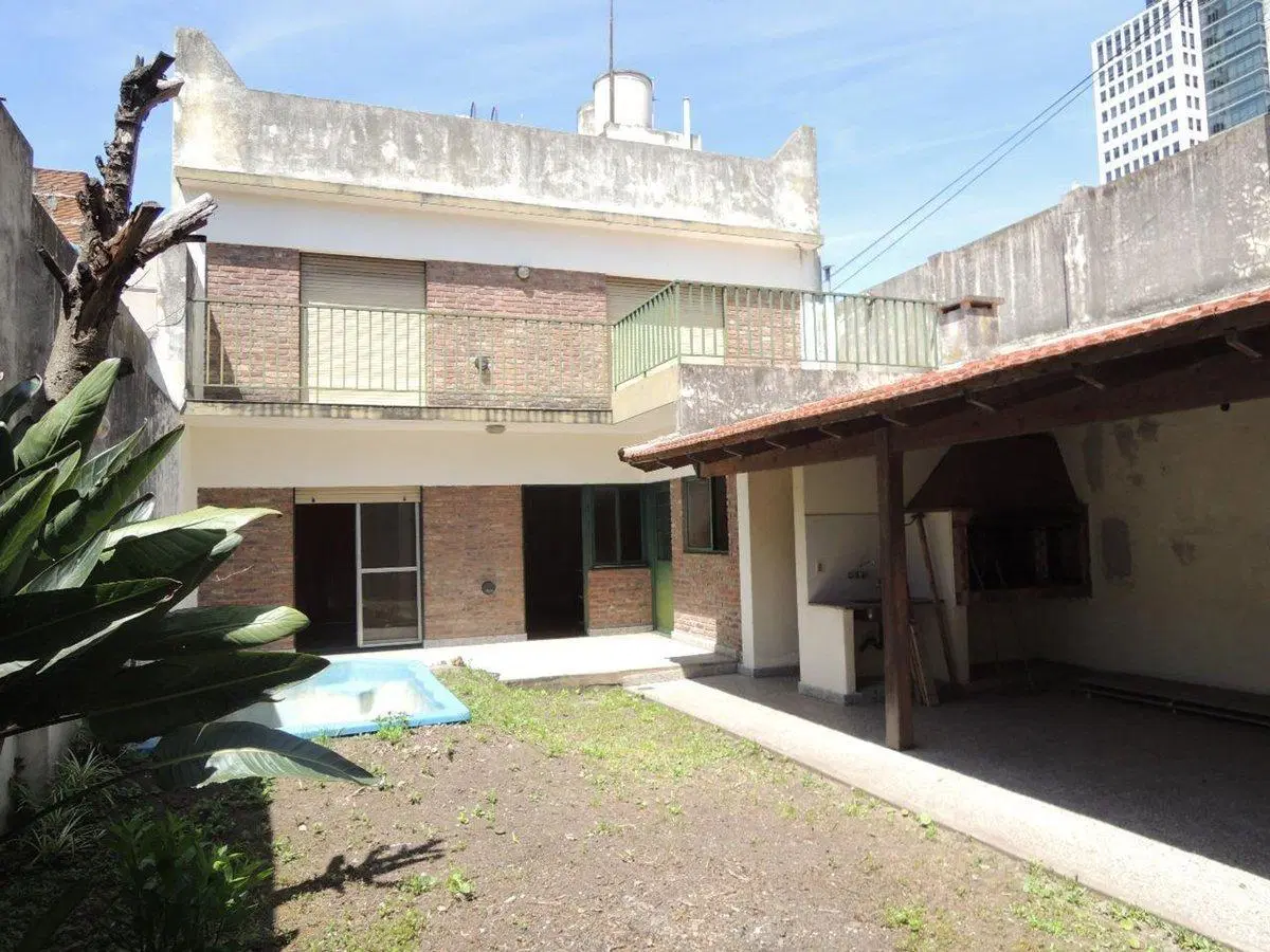 Venta CASA  8,66x30,26-SAAVEDRA- OPORTUNIDAD 3