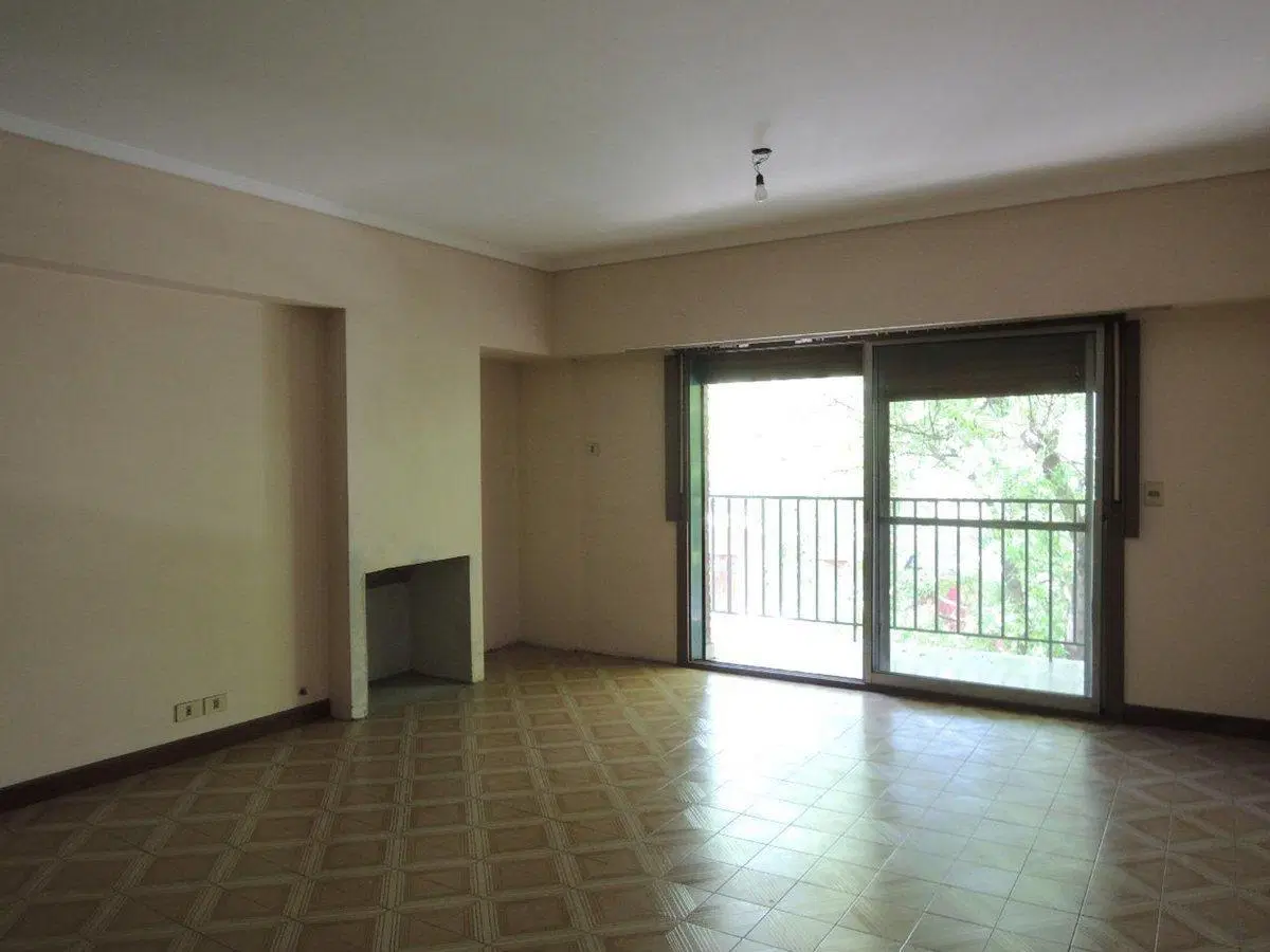 Venta CASA  8,66x30,26-SAAVEDRA- OPORTUNIDAD 5