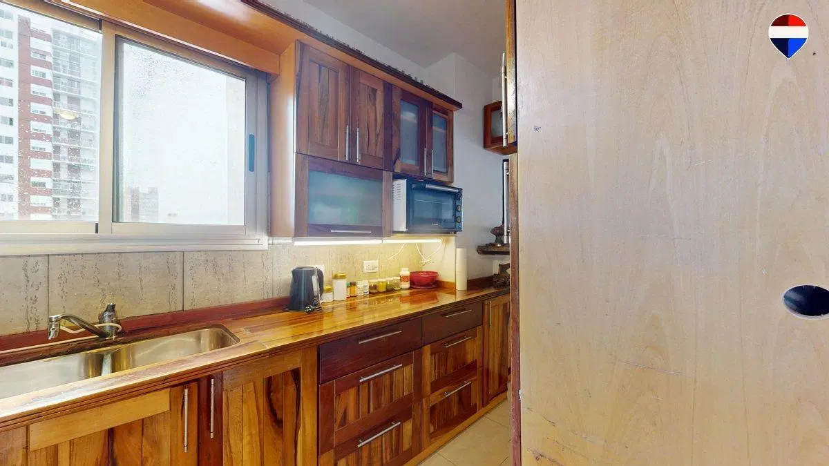 Venta depto 4 amb c/balcón en Av. Mitre Avellaneda 4