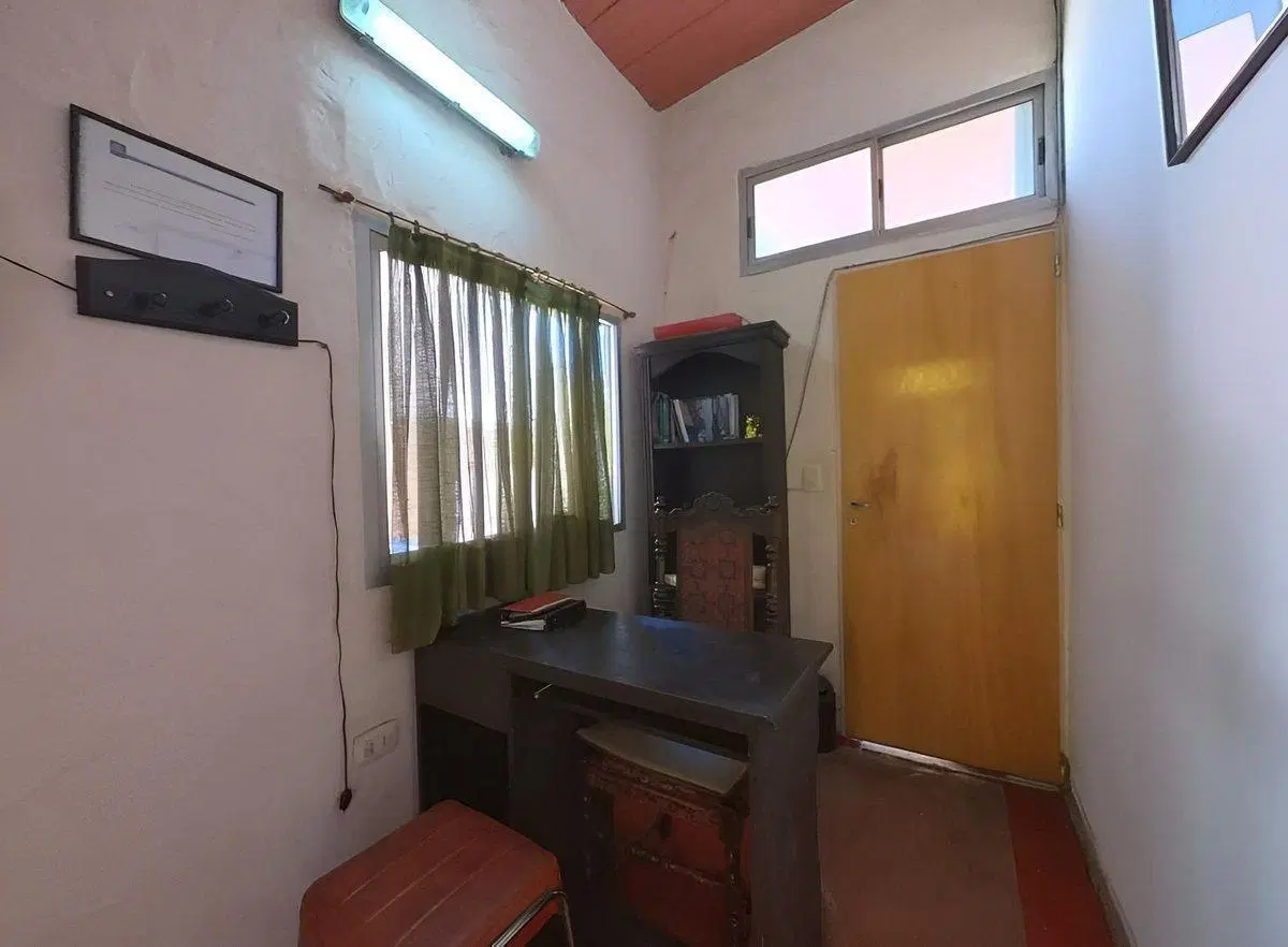Venta casa 5 ambientes Moron centro parque cochera 4