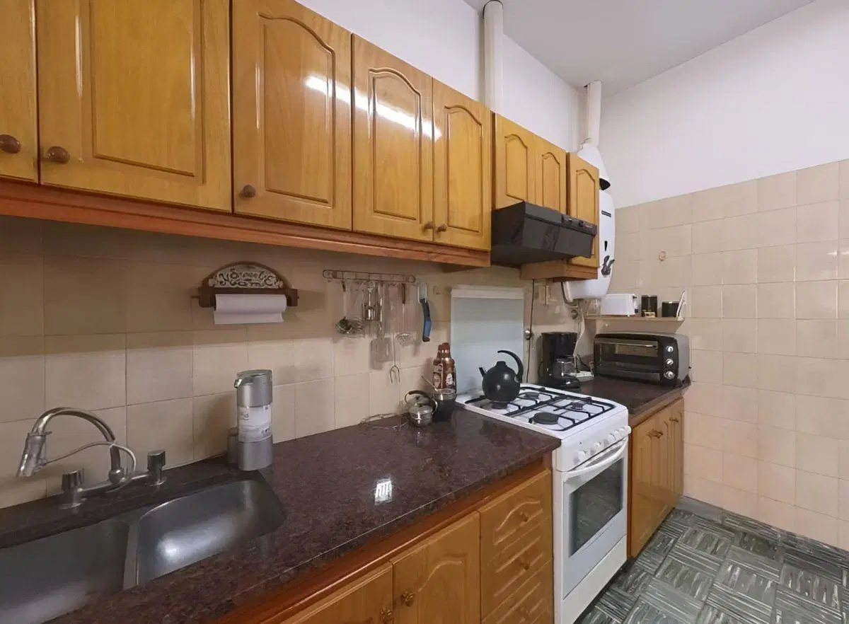 Venta Lomas del Mirador 6 amb. casa + departamento 5