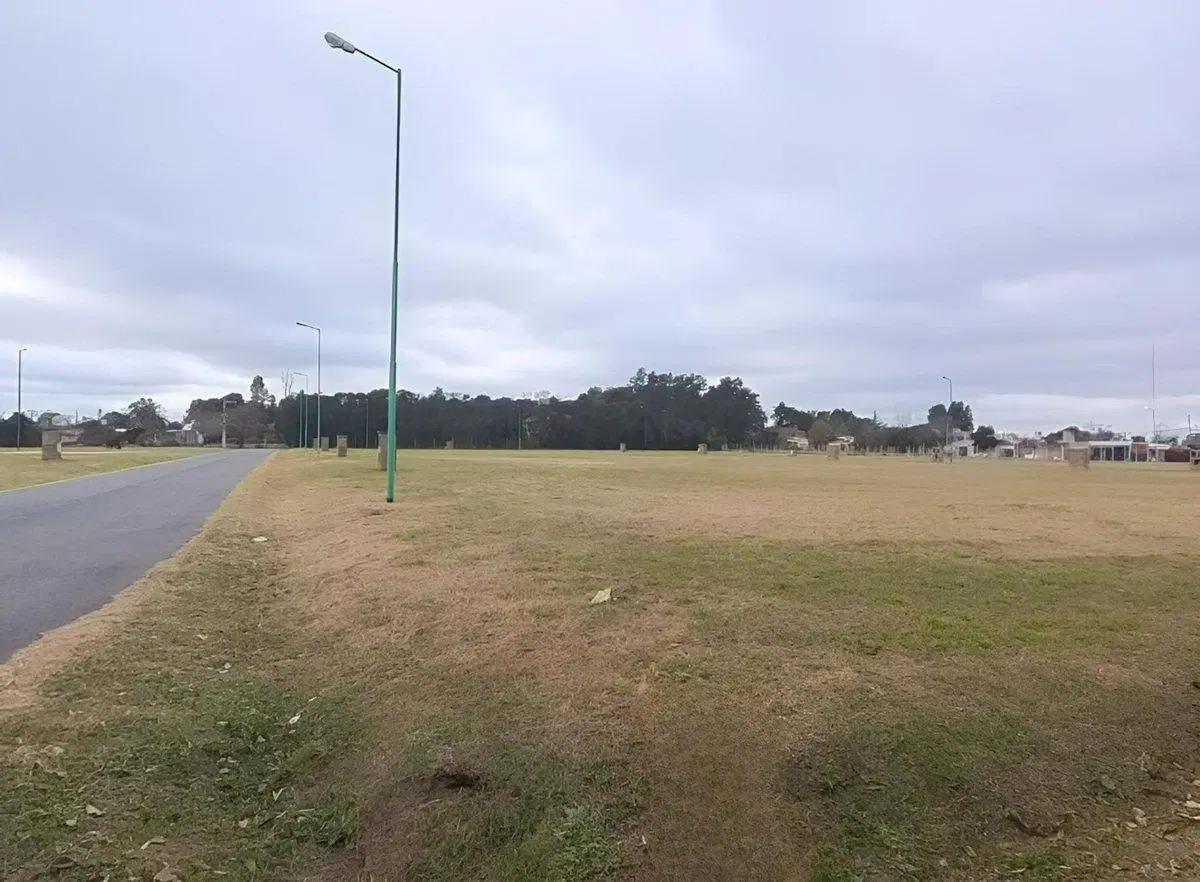 Lotes en venta en Lujan de 300 m2 dueño financia 2