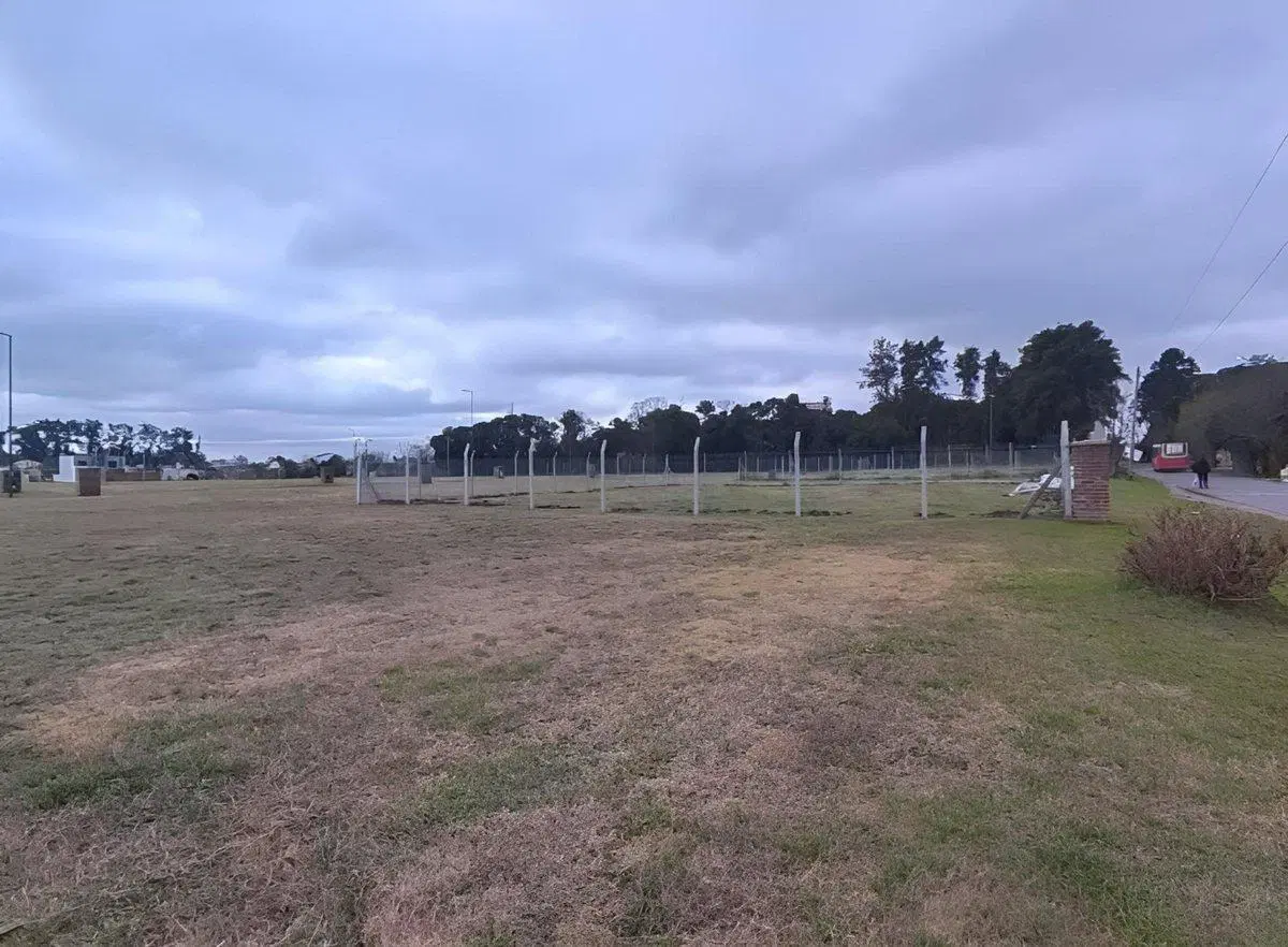Lotes en venta en Lujan de 300 m2 dueño financia 5