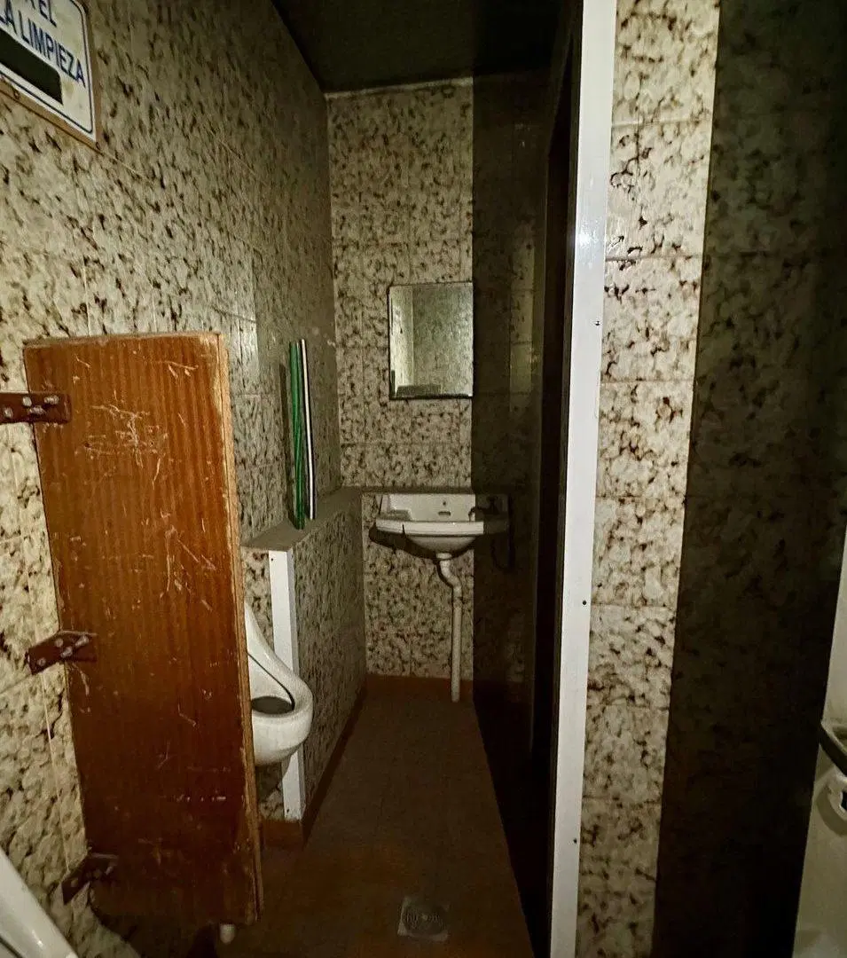 VENTA COCHERAS / DEPOSITO / GALPON  LA BOCA 962 M2 3