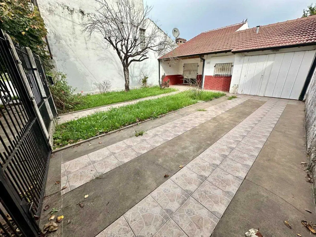 VENTA CASA S.A.GILES 3 amb GRAN PARQUE 4