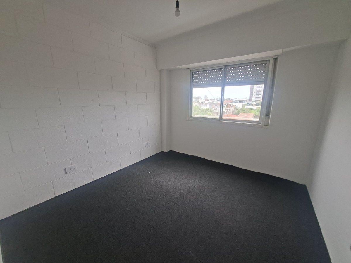Venta 2 amb Wilde Ctro a 100m  Mitre Apto Credito