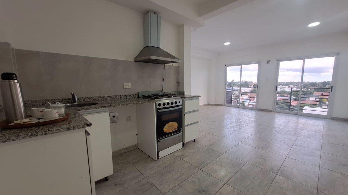 Foto de VENTA DEPTO 4 AMB,WILDE,AVELLANEDA BALCON, COCHERA, imagen 3