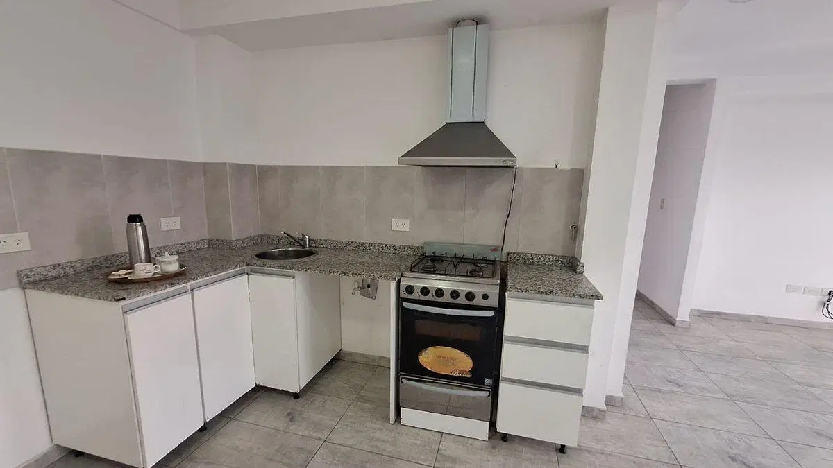 VENTA DEPTO 4 AMB,WILDE,AVELLANEDA BALCON, COCHERA 2