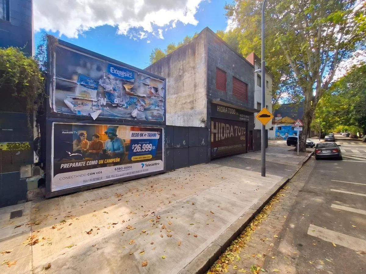 VENTA LOTE Galpón 8,66 x 26,33 = 228 m² CHACARITA 2