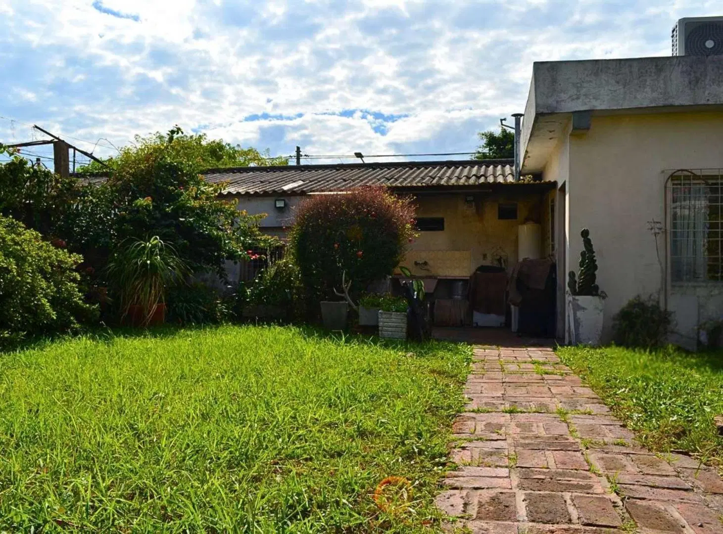 CASA 4 AMB. VENTA,SAN ANDRÉS, C/JARDÍN,LOTE PROPIO 5