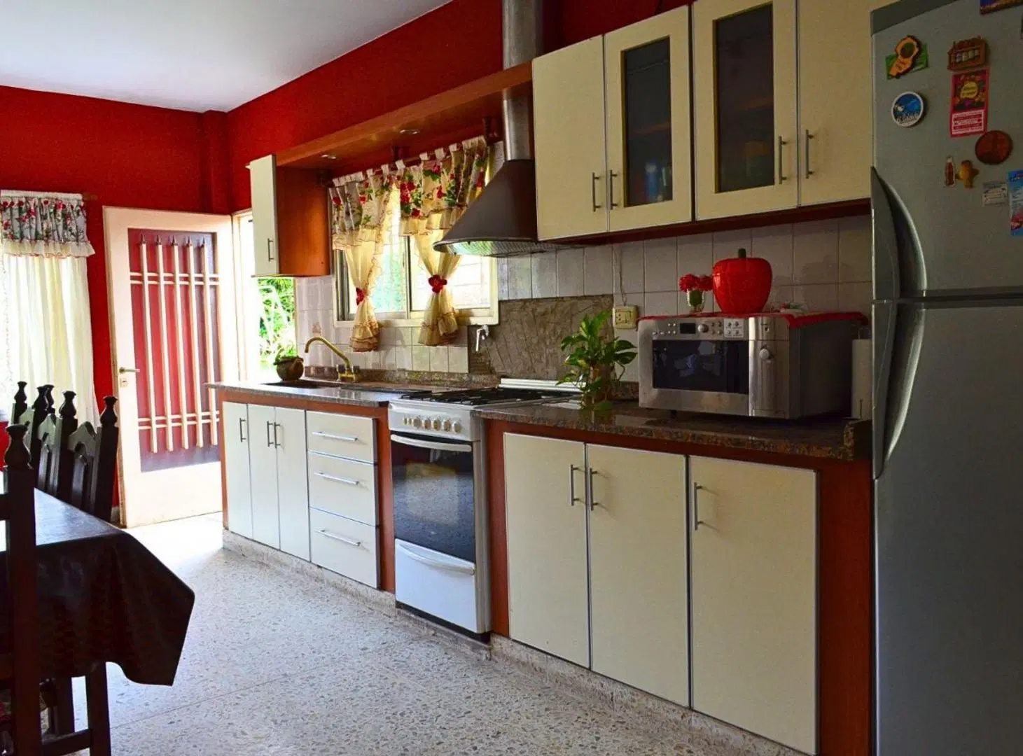 CASA 4 AMB. VENTA,SAN ANDRÉS, C/JARDÍN,LOTE PROPIO 3