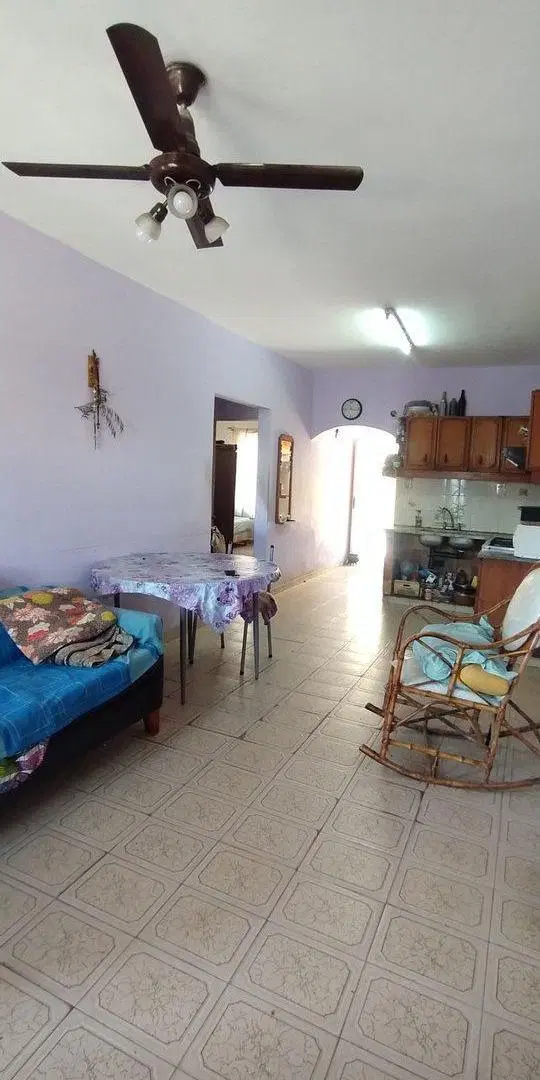 Venta PH 3 Ambientes en Moron con Patio y Cochera 2