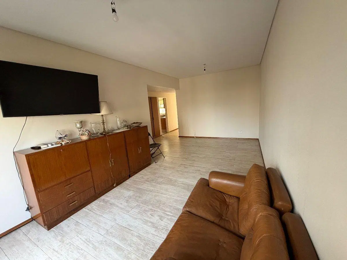 Venta Semipiso 3 amb al frente 5º Piso, Liniers 2