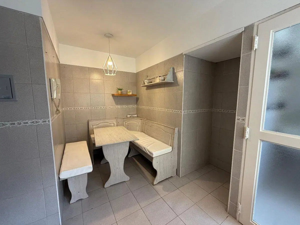 Venta Semipiso 3 amb al frente 5º Piso, Liniers 3