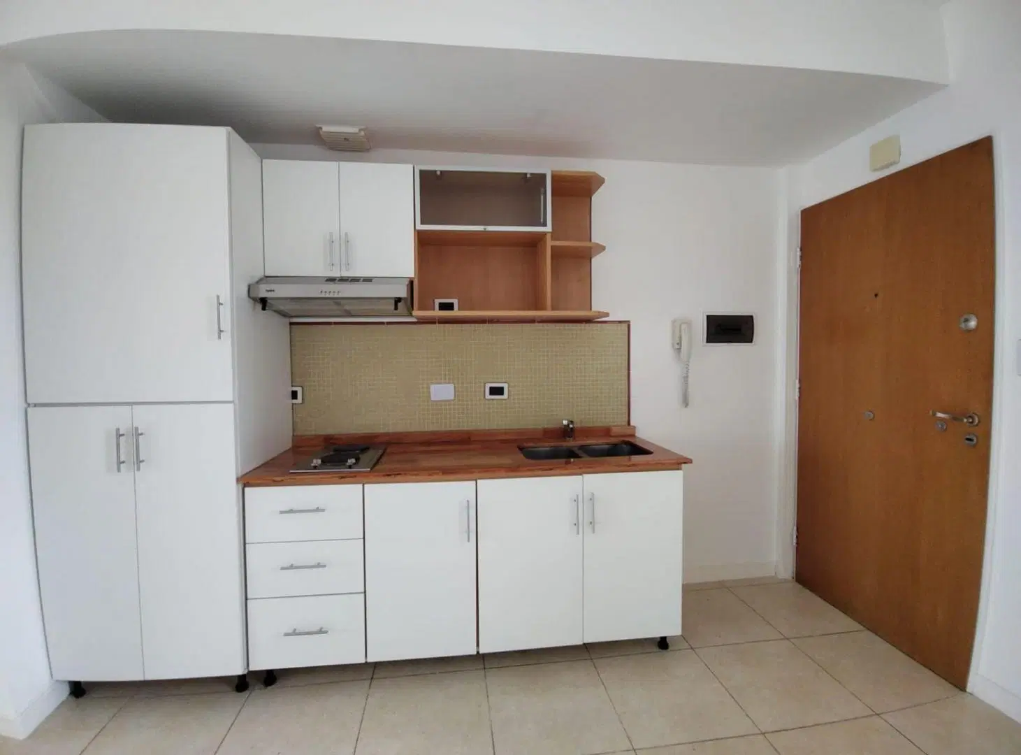 VENTA MONOAMBIENTE AL FRENTE PATERNAL 5