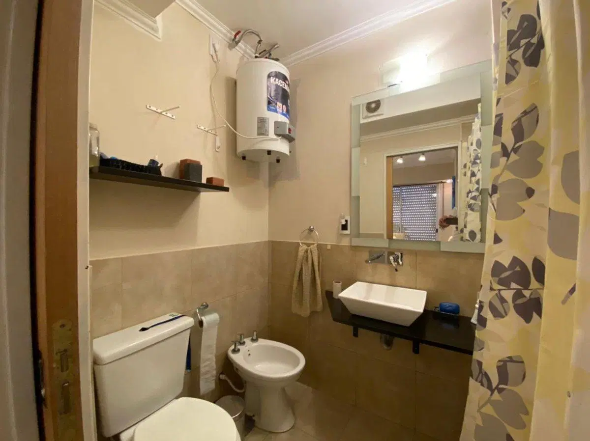 CASA PH  7 AMBIENTES VENTA CASEROS PATIO 3