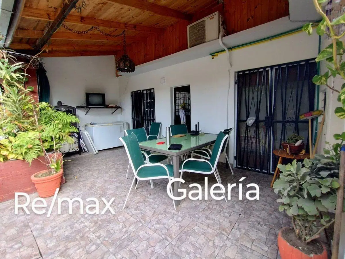 CASA 4 AMBIENTES VILLA LUZURIAGA + DTO 2- PILETA 2