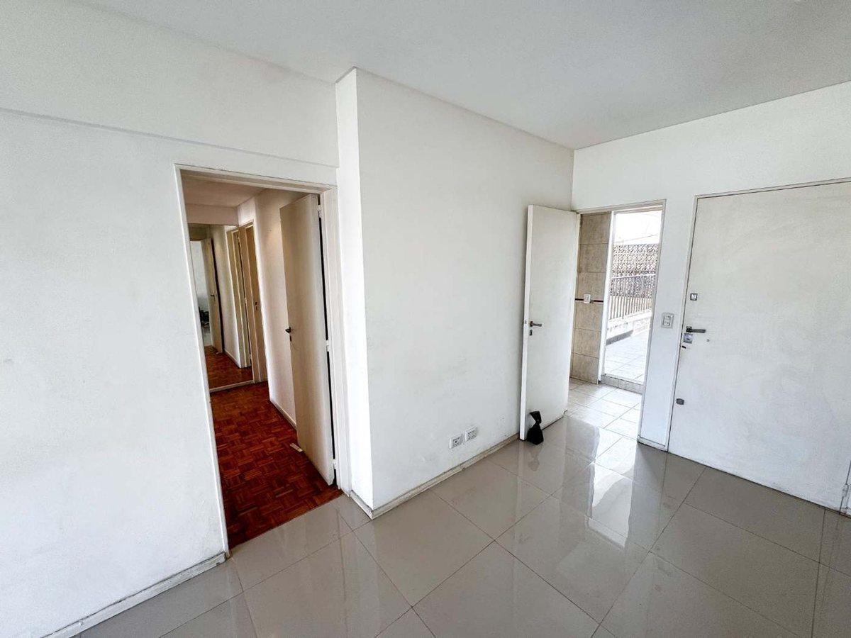 Foto de DEPTO PISO 3 AMB VENTA PALERMO 2 BALCONES, imagen 4