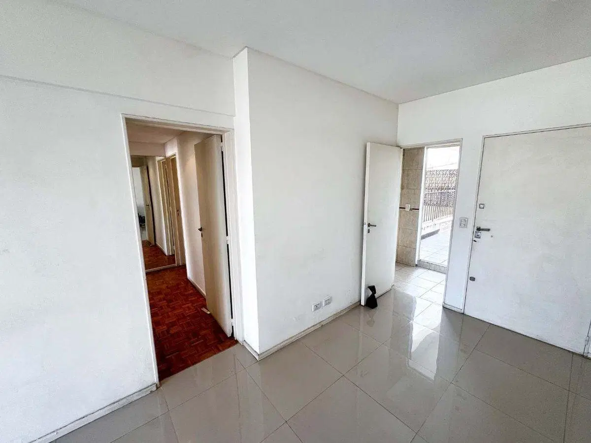 DEPTO PISO 3 AMB VENTA PALERMO 2 BALCONES 4