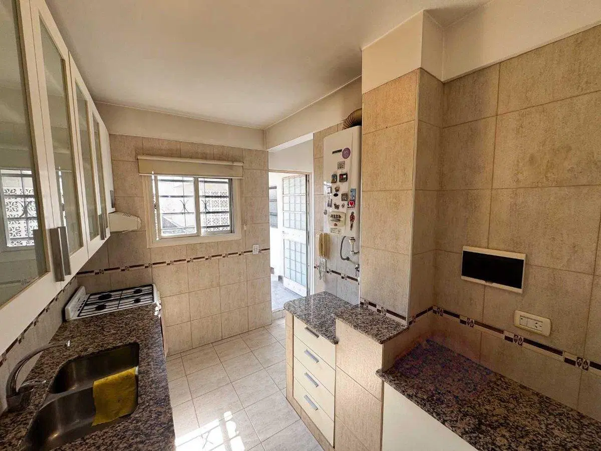 DEPTO PISO 3 AMB VENTA PALERMO 2 BALCONES 5